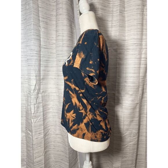 🌸 Gildan Heavy Cotton "Momster" T Shirt Black with Bleach Tie Dye Halloween - Picture 4 of 9